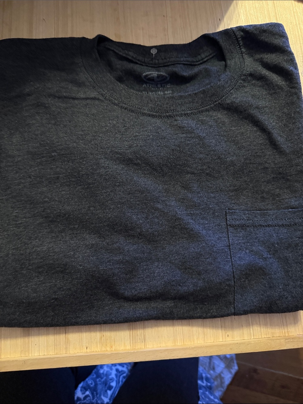 Athletic Works Men's Short Sleeve Pocket Tee - Charcoal Gray